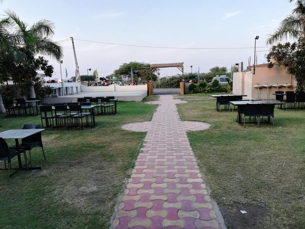 Hotel Shiv Regency Kukma Exterior foto
